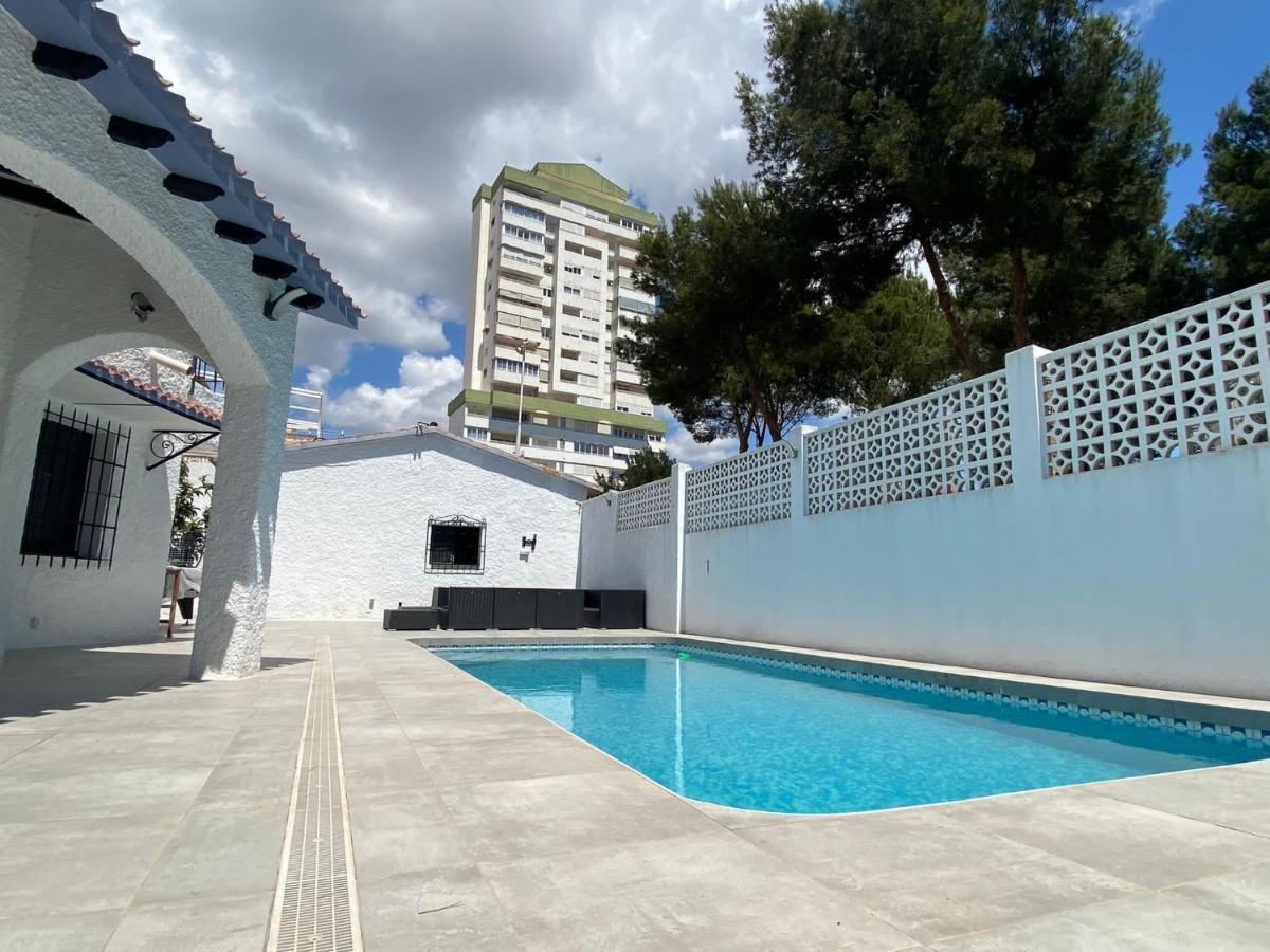 Villa Con Piscina A Un Paso De La Playa Benidorm Exterior foto